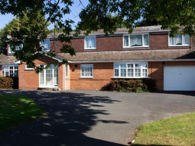Room for rent in Cannon Park, West Midlands