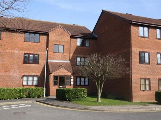 House for rent in Hall Park, Pouchen End
