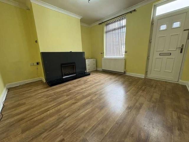 House for rent in Honeywell, South Yorkshire