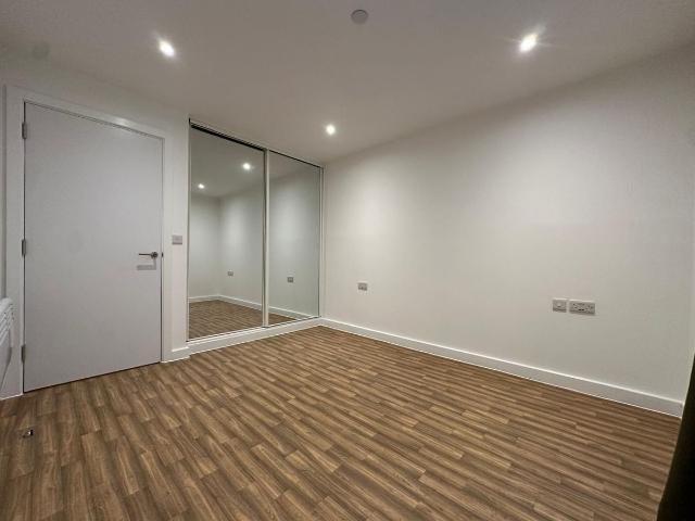 Apartment for rent in St Matthew's, Old Wharf