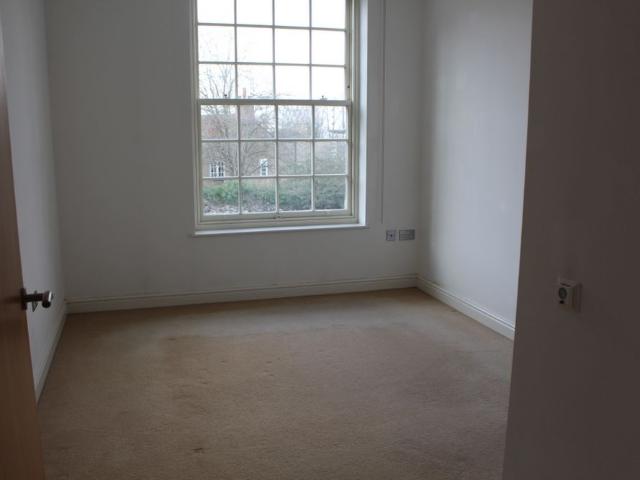 Apartment for rent in Lakenham, East Bank