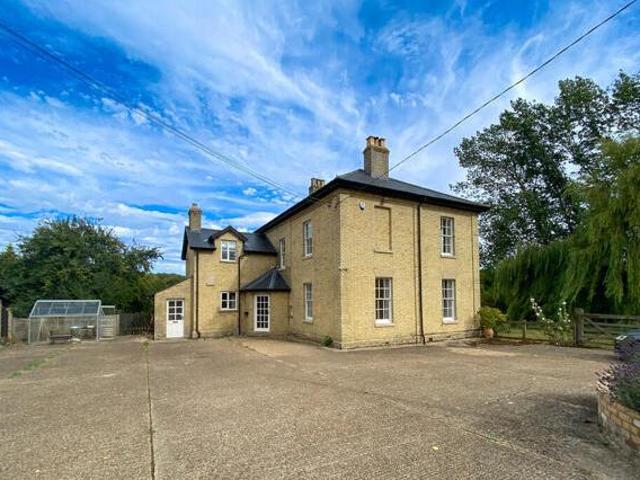 House for rent in Lyons, Greater London
