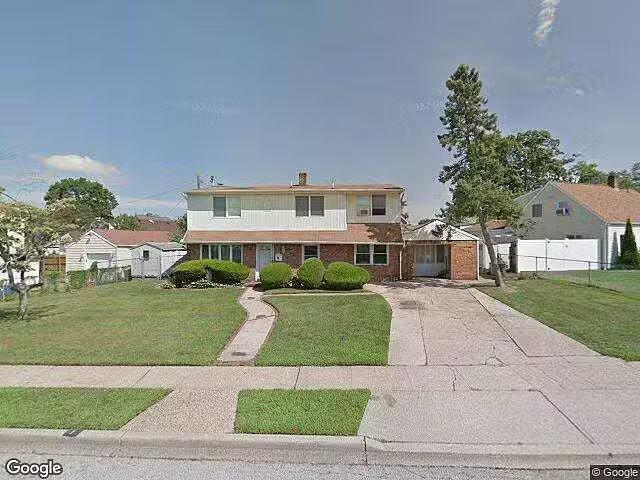 Condo for sale in Levittown