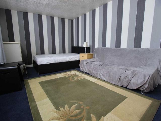 Studio for rent in London Borough of Ealing, Greater London