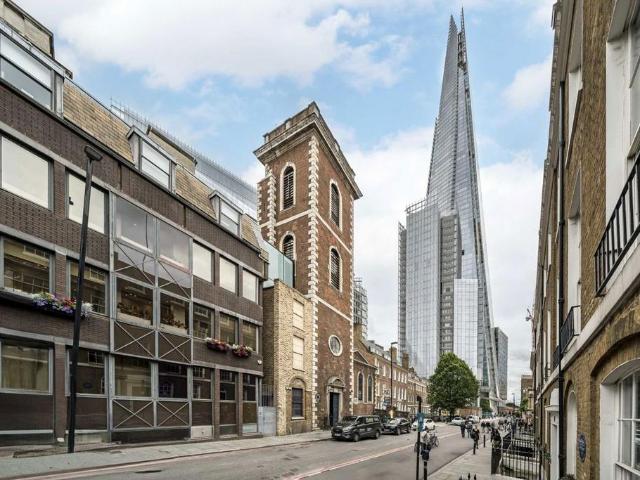 Apartment for rent in Bermondsey Village, Greater London