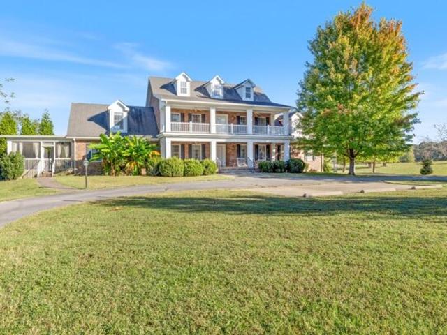 House for sale in Dickson, Tennessee
