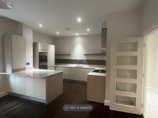 House for rent in Southdown, St Albans