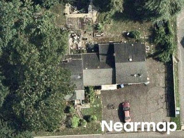 House for sale in Edison, New Jersey