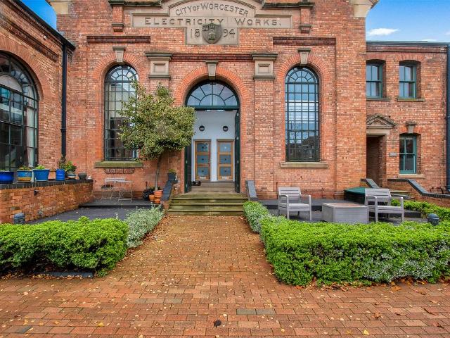 House for rent in Lower Wick, Worcestershire
