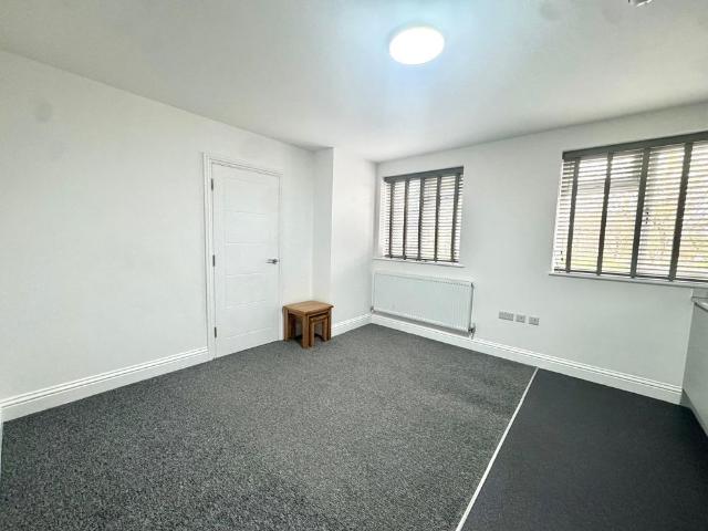 Apartment for rent in London Borough of Ealing, Greater London