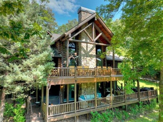 House for sale in Mineral Bluff