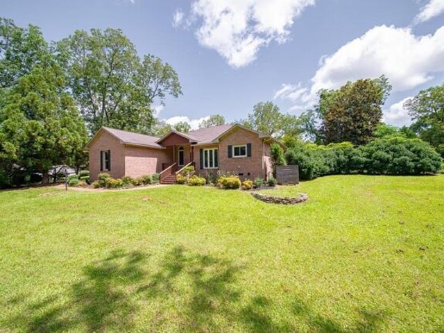 House for sale in Pine Mountain
