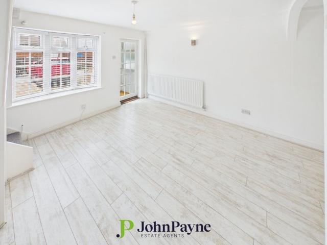 House for rent in Lillington, Green Close