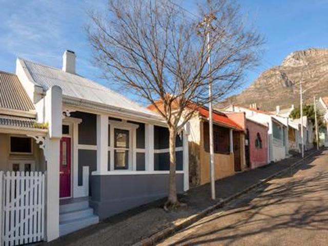 House for sale in Cape Town, Western Cape