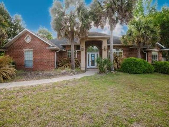 House for sale in Crestview