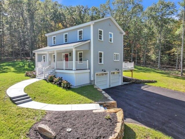 House for sale in Dudley, Massachusetts