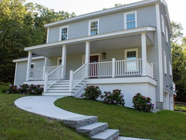 House for sale in Dudley, Massachusetts