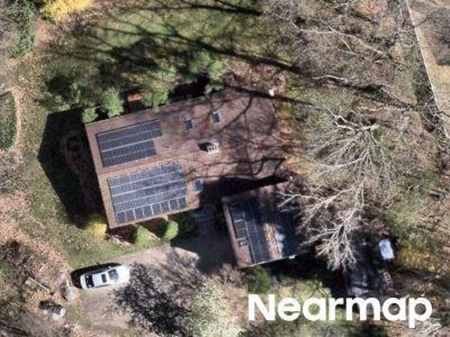 House for sale in Charlton