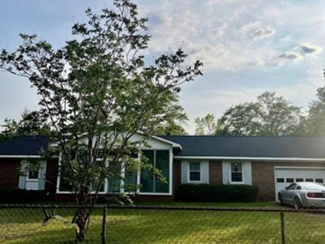 House for sale in Gaston