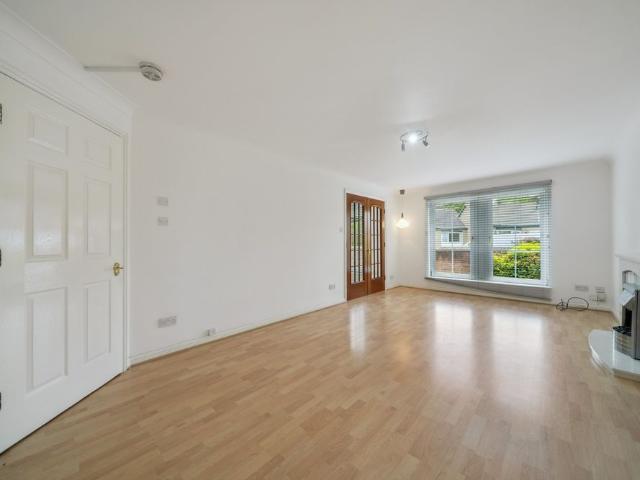 Apartment for rent in Bothwell, Scotland