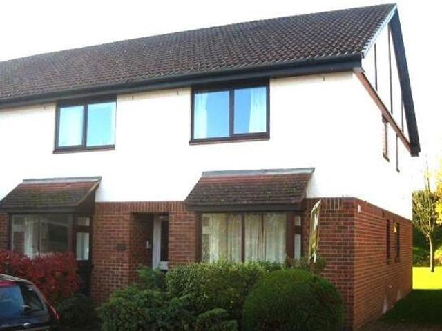 House for sale in Fole, Surrey