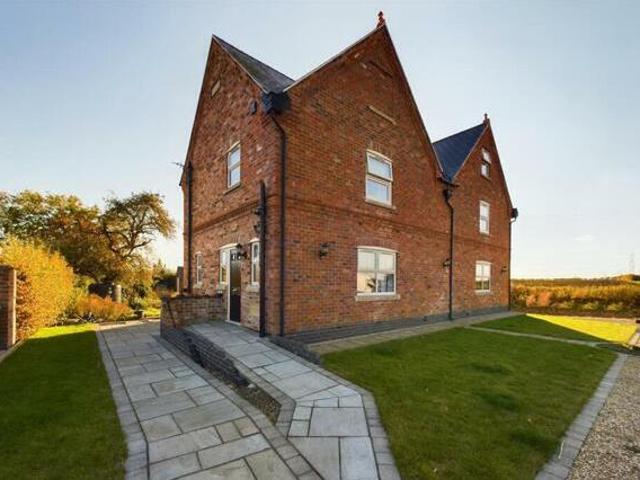 House for sale in City of London, Greater London