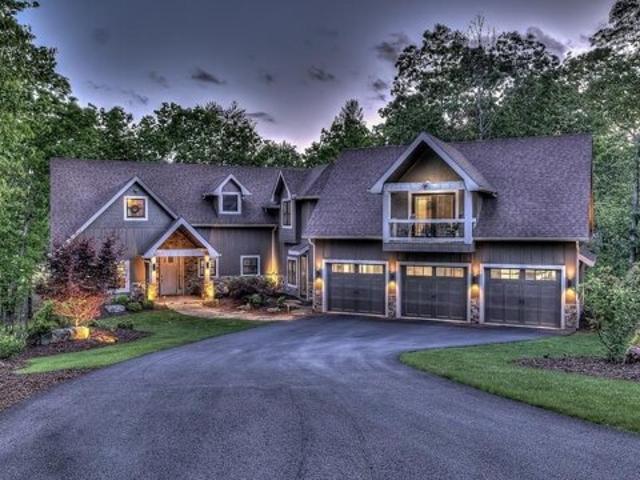 House for sale in Mineral Bluff