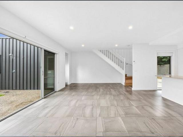 Townhouse for rent in Torquay, Surf Coast Shire