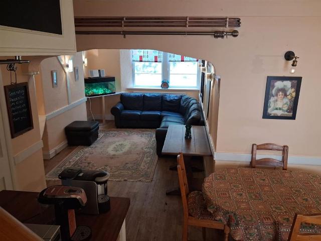 Studio for rent in Babbacombe
