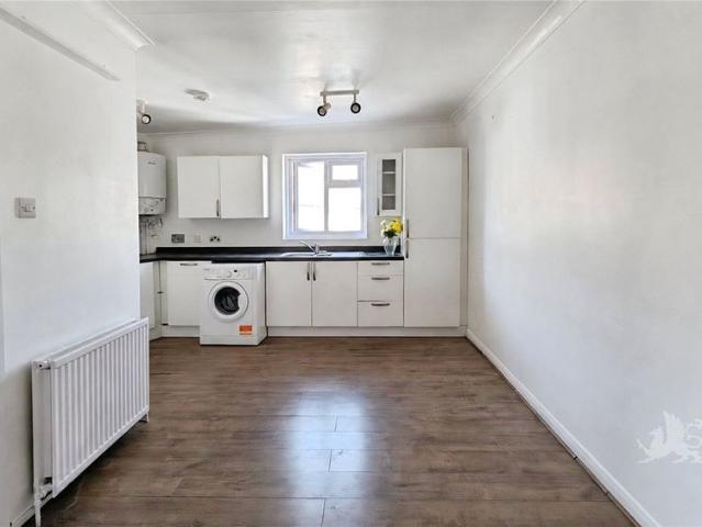Apartment for rent in London Borough of Croydon, Greater London