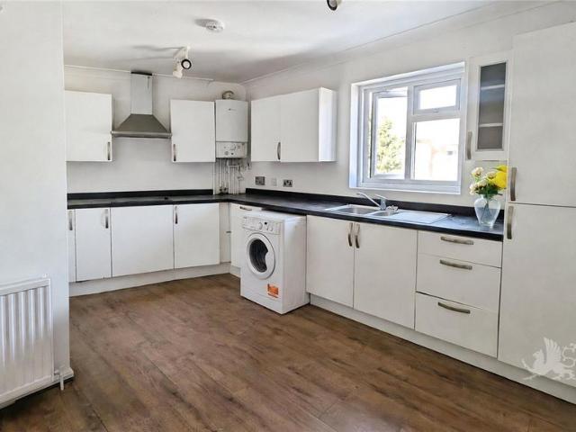Apartment for rent in London Borough of Croydon, Greater London