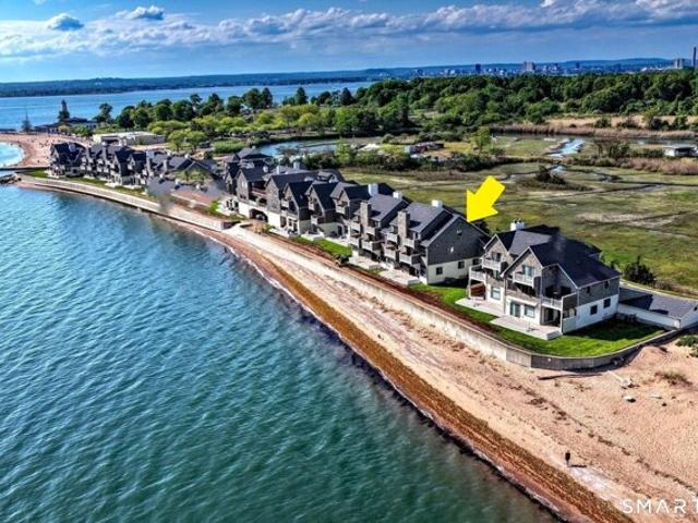 House for sale in Shell Beach Condominiums, East Haven