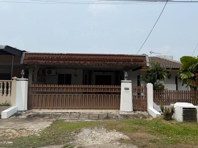 Terraced House for sale in Kampar
