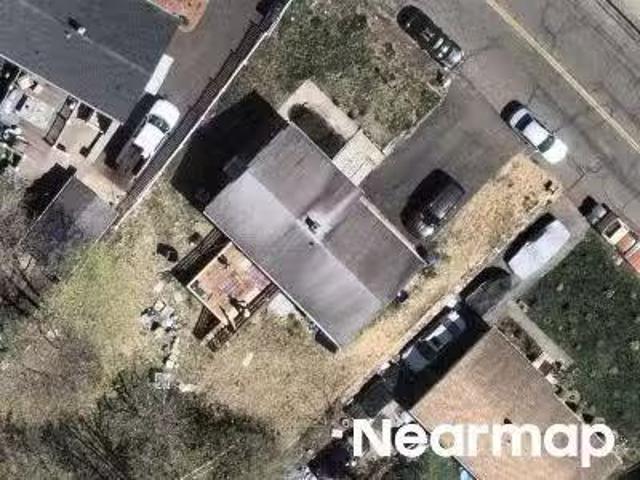 House for sale in Bridgeport