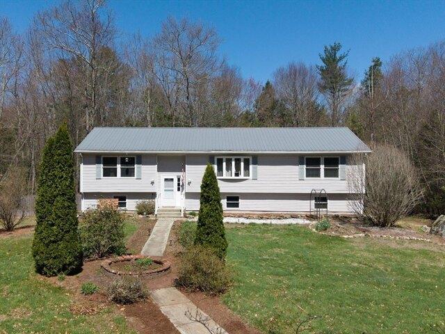 House for sale in New Braintree, Massachusetts