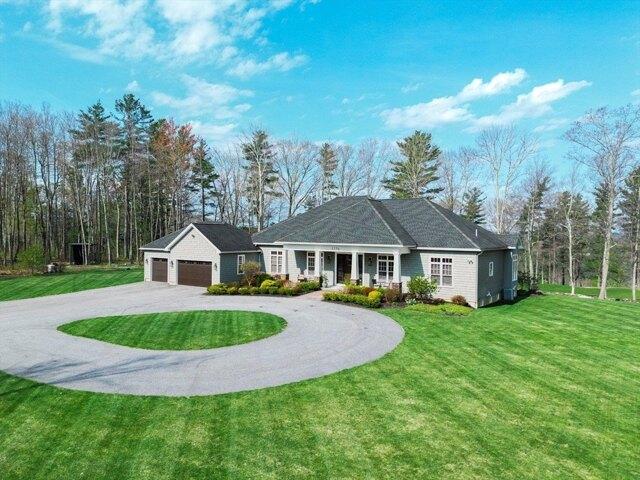 House for sale in New Braintree, Massachusetts