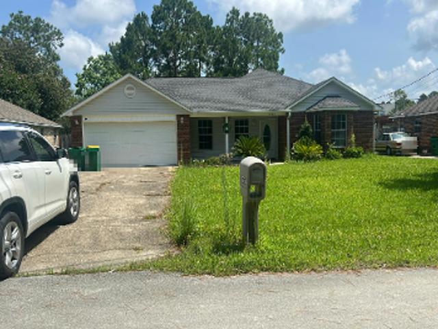 House for sale in Ocean Springs, Mississippi