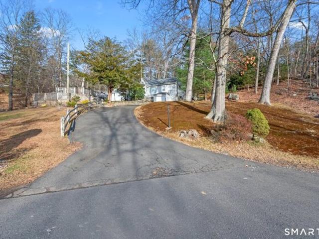 House for sale in Middlebury, Connecticut