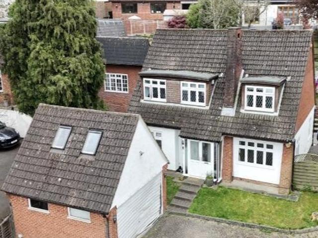 House for sale in North Watford, Hertfordshire