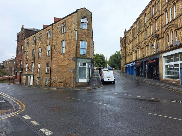 Apartment for rent in Dewsbury, Eightlands