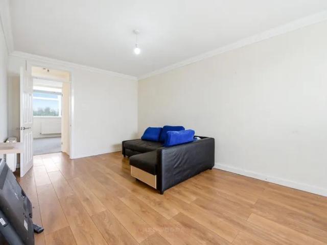 Apartment for rent in Old Windsor