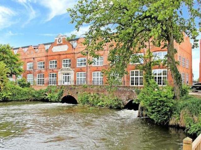 House for sale in Westfield, Woking