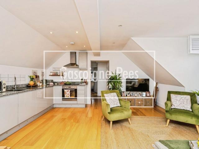 Apartment for rent in Woking, Surrey