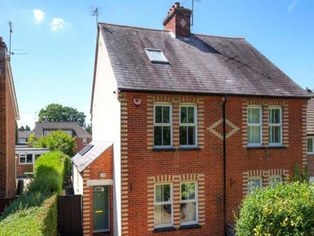 House for sale in Crowthorne, Bracknell Forest
