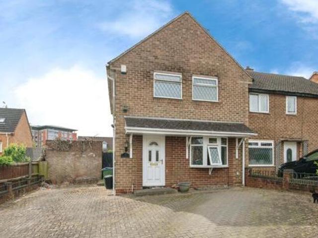 House for sale in Oldbury, West Midlands