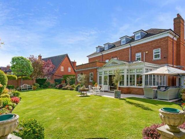 House for sale in Warwick, Warwickshire