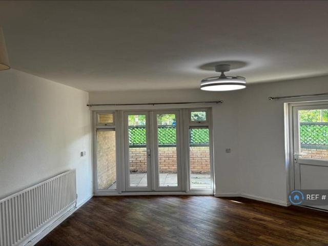 Apartment for rent in Oldbrook, Milton Keynes