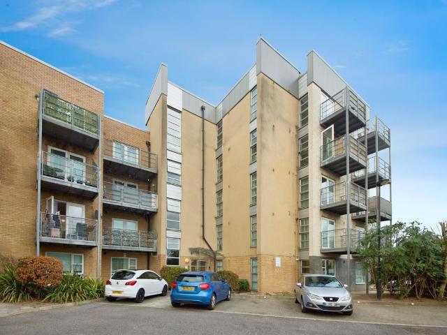 Apartment for rent in Rush Green, Greater London