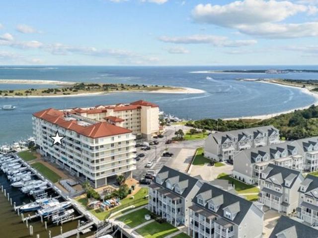 Condo for sale in Beaufort