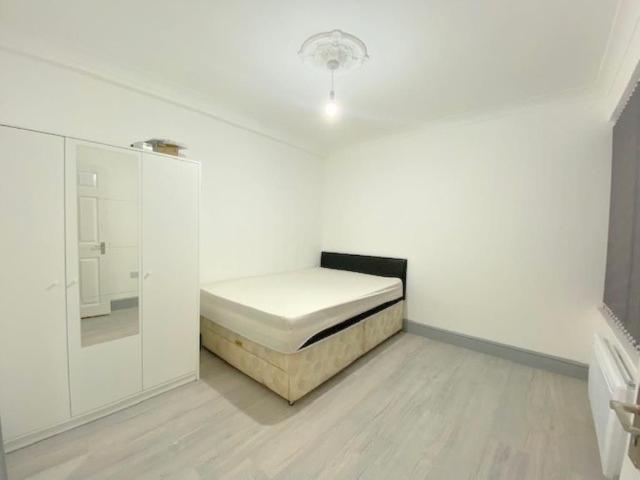 Studio for rent in London Borough of Ealing, Greater London